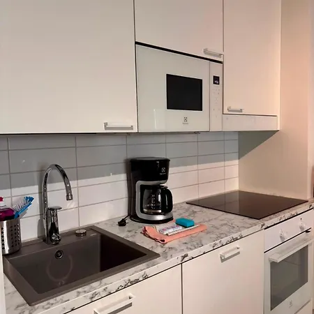 Appartement Kotimaailma Apartments, Tammelan Puistokatu 22, Parvekkeellinen Kolmio *